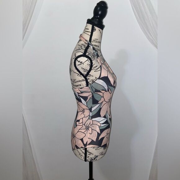 Aèropostale NWOT Floral Bodysuit - Picture 5 of 15